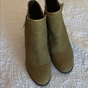 Mia Ankle boots
